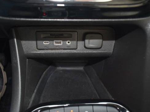 Used 2020 Buick Encore GX Essence w/ Experience Buick Package image 28