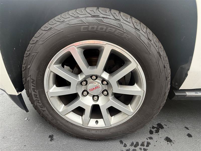 Used 2017 GMC Yukon XL Denali AWD/4WD image 10