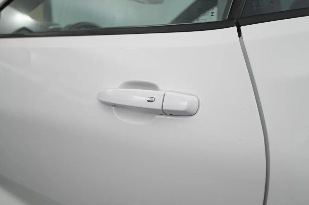 Used 2023 Chevrolet Camaro LT RWD image 13