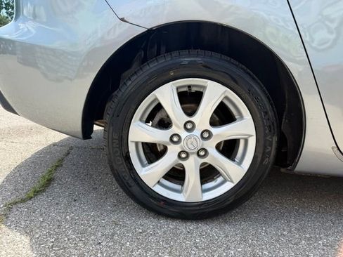 Used 2010 MAZDA MAZDA3 i Touring FWD image 29