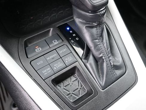 Used 2023 Toyota RAV4 LE image 18