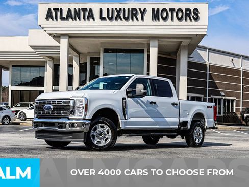 Used 2025 Ford F250 XLT image 2