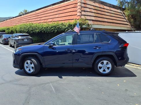 Certified 2020 Toyota RAV4 XLE w/ Carpet Mat Package FWD image 3