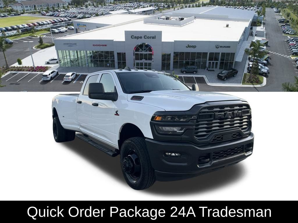 Used 2025 RAM 3500 Tradesman AWD/4WD image 3