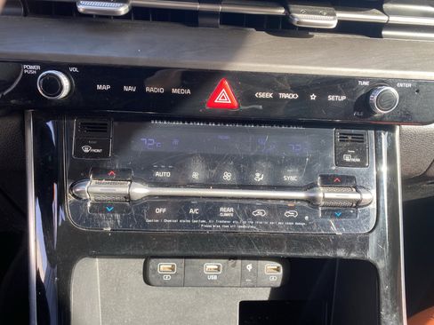 Used 2022 Kia Carnival SX image 17