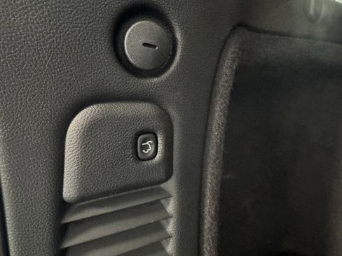 Used 2023 Dodge Durango GT image 11