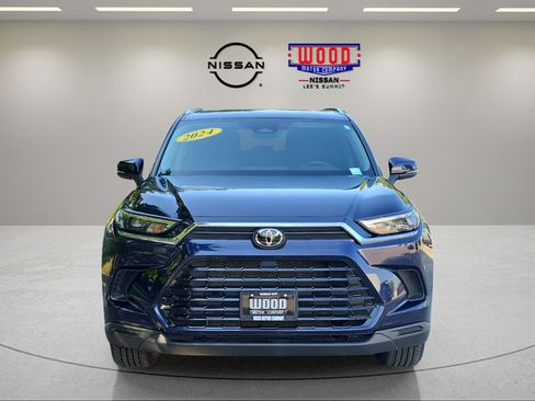 Used 2024 Toyota Grand Highlander AWD image 6