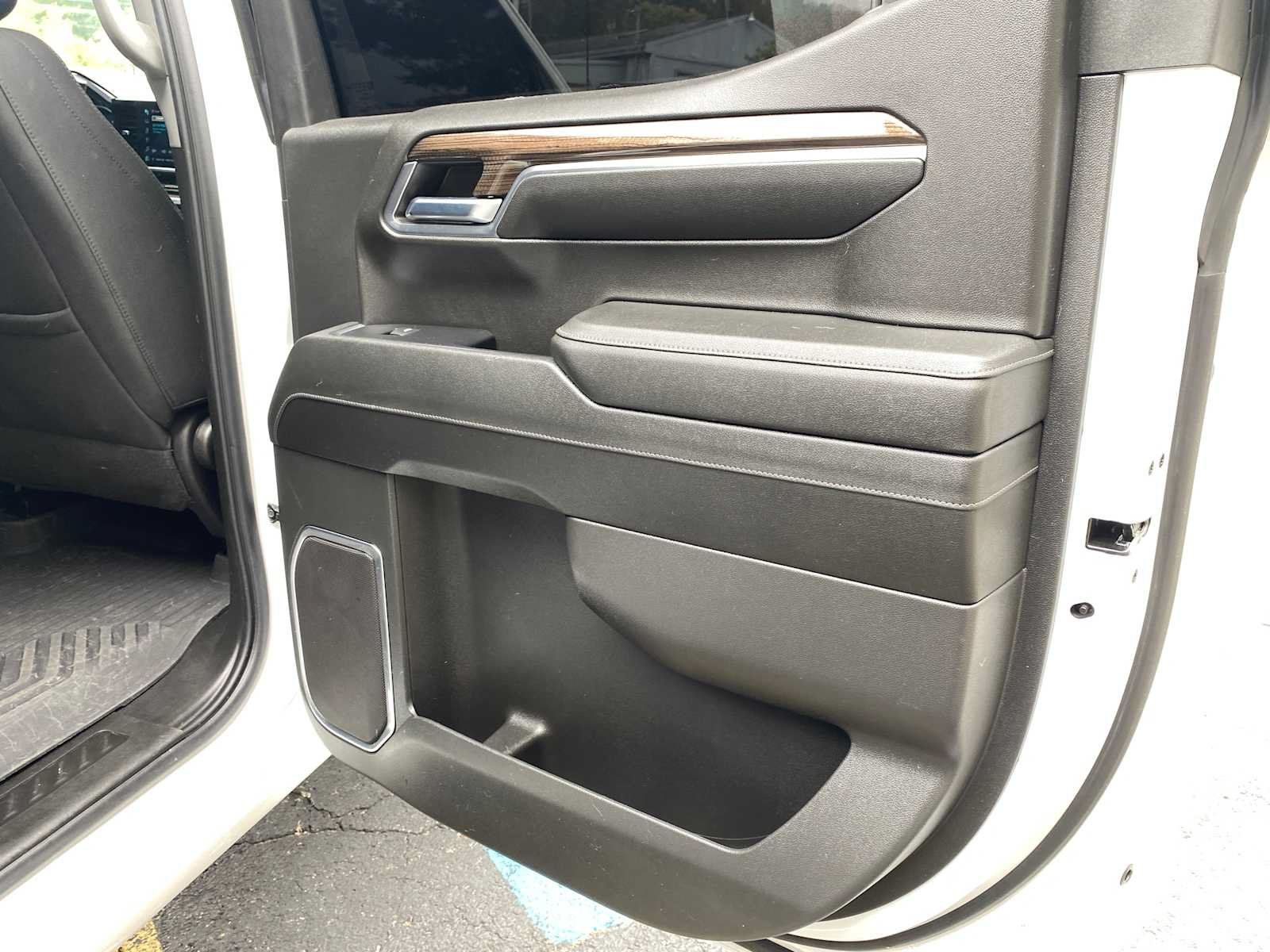 Used 2023 Chevrolet Silverado 1500 RST AWD/4WD image 40