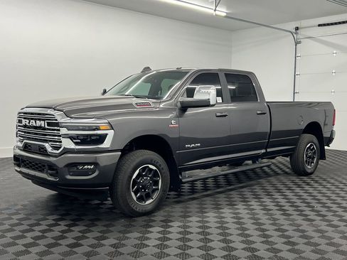 Used 2025 RAM 3500 Laramie AWD/4WD image 1