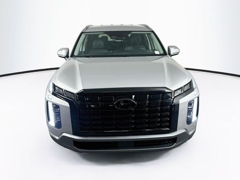 Used 2025 Hyundai Palisade SEL FWD image 2