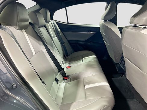 Used 2025 Toyota Camry LE image 23