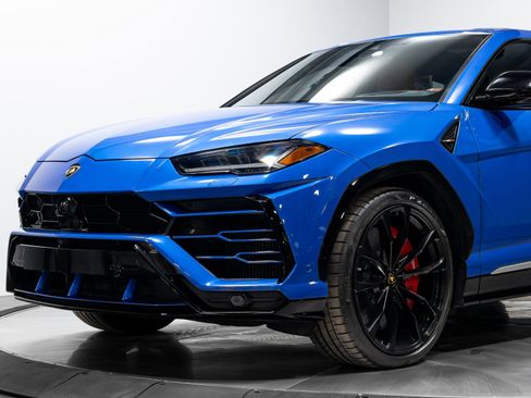Used 2019 Lamborghini Urus image 4