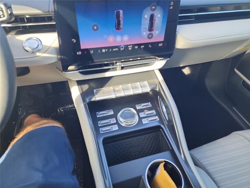 New 2026 Lincoln Nautilus Reserve image 34