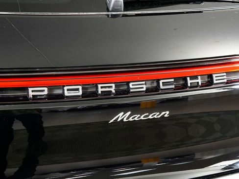 New 2026 Porsche Macan image 13
