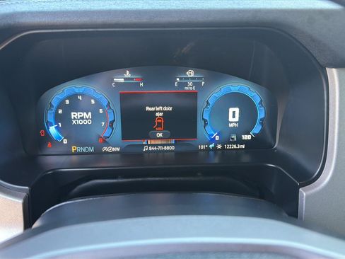 Certified 2025 Ford Bronco Outer Banks w/ Sasquatch Package AWD/4WD image 23