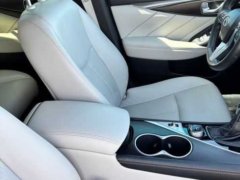 Certified 2023 INFINITI Q50 Sensory RWD image 10