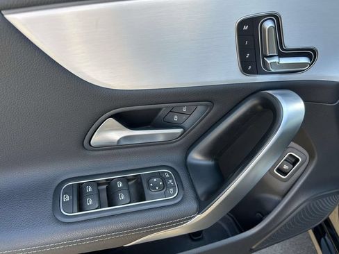 Used 2025 Mercedes-Benz CLA 250 image 14