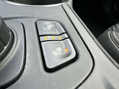 Used 2024 GMC Terrain SLE w/ Driver Convenience Package AWD/4WD image 45