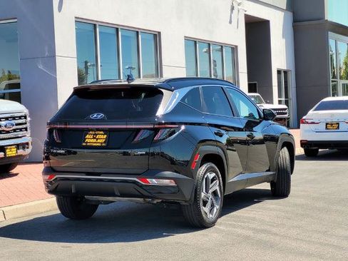Used 2023 Hyundai Tucson SEL w/ Convenience Package AWD/4WD image 4