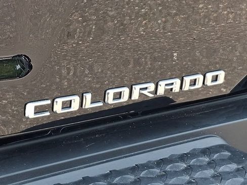 Used 2024 Chevrolet Colorado ZR2 w/ ZR2 Convenience Package III AWD/4WD image 32