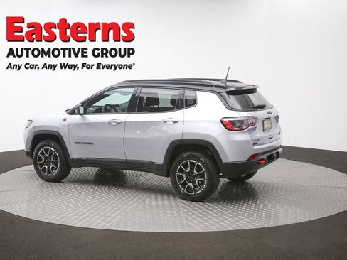 Used 2025 Jeep Compass Trailhawk w/ Trailer Tow Group AWD/4WD image 61