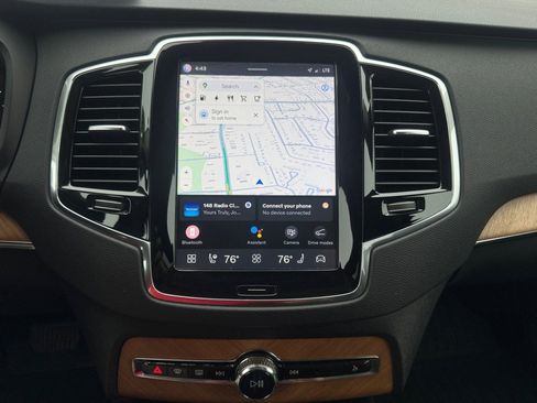 Certified 2023 Volvo XC90 T8 Plus w/ Protection Package Premier image 17