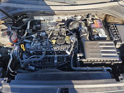 Used 2019 Volkswagen Tiguan SE w/ Panoramic Sunroof Package image 33