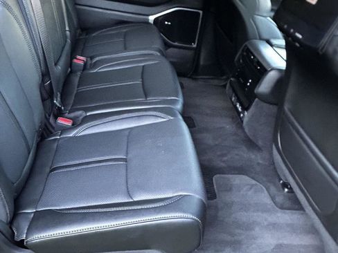 New 2023 Jeep Wagoneer Series III w/ Premium Group I image 17