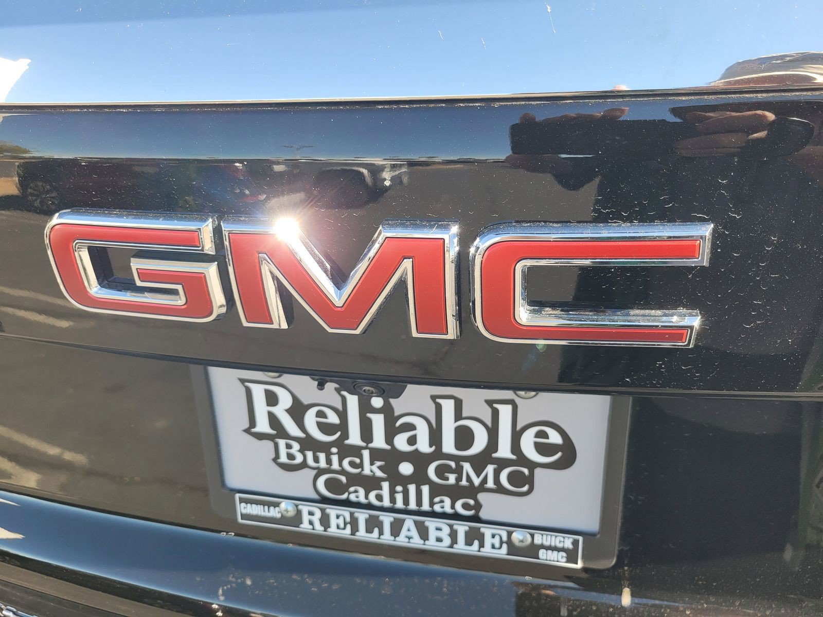 Used 2026 GMC Yukon Elevation RWD image 6