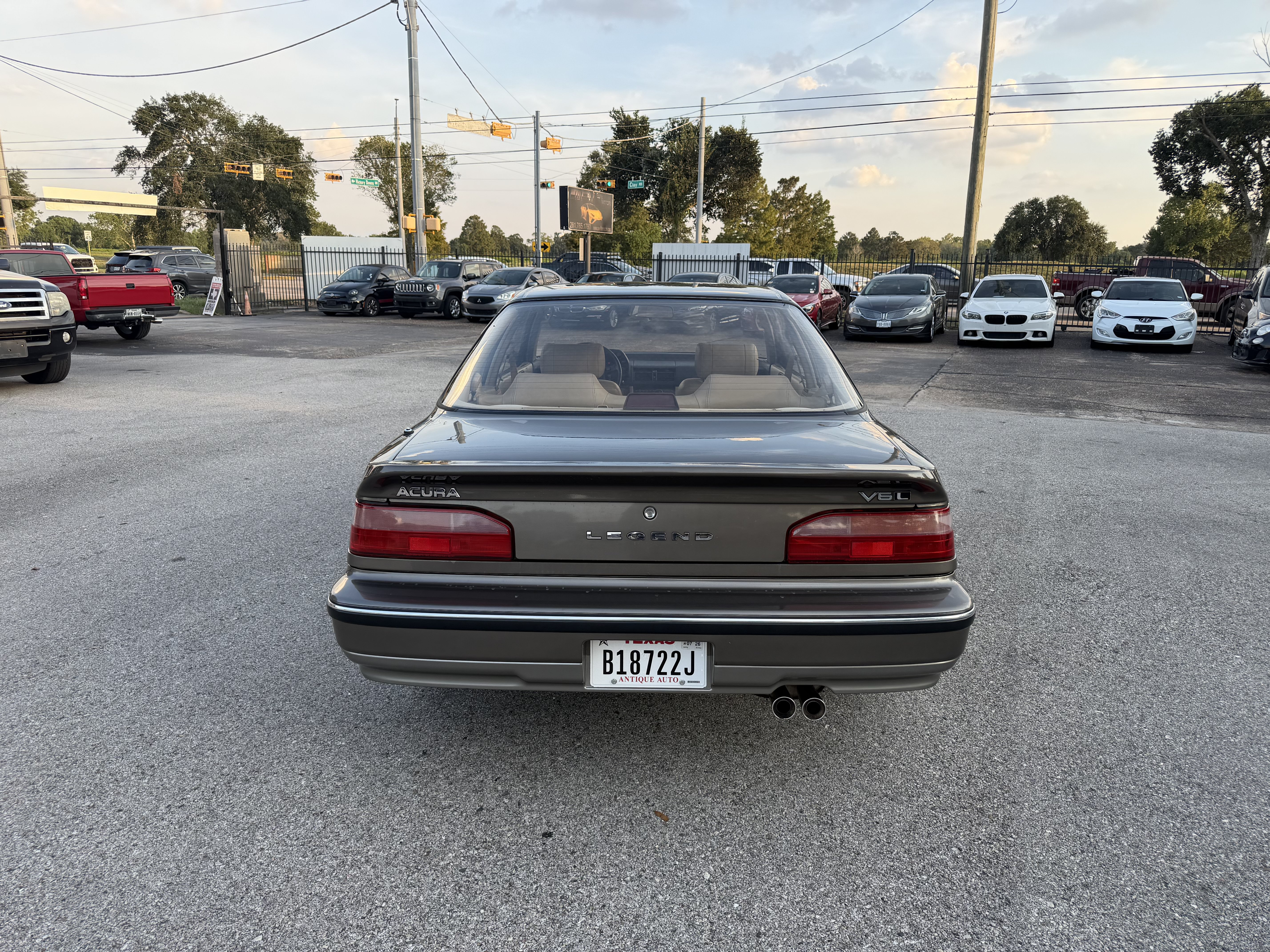 Used 1990 Acura Legend L FWD image 8