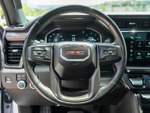 Used 2025 GMC Sierra 1500 AT4 w/ AT4 Premium Package AWD/4WD image 17