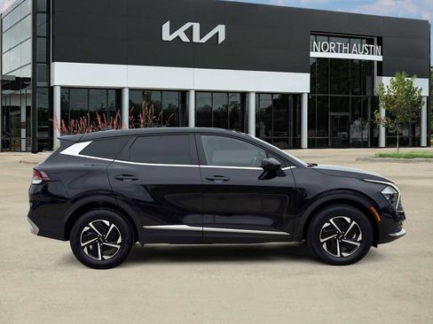 Certified 2023 Kia Sportage LX image 6