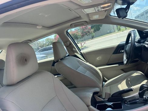 Used 2014 Honda Accord Touring image 20