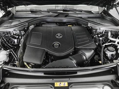 New 2026 Mercedes-Benz GLC 300 4MATIC image 2