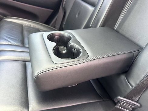 Used 2017 Jeep Grand Cherokee Limited w/ Luxury Group II AWD/4WD image 18