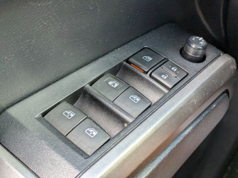 Used 2019 Toyota Tacoma SR5 image 20