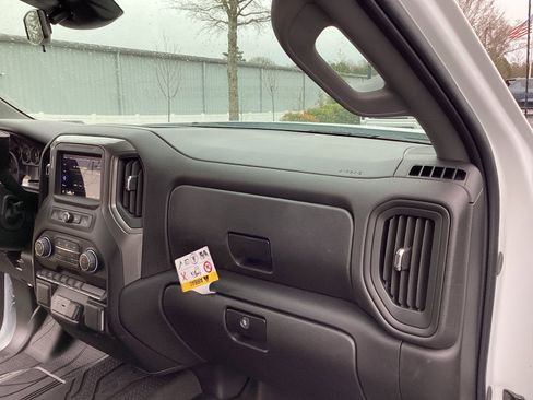 New 2026 Chevrolet Silverado 1500 Custom image 17