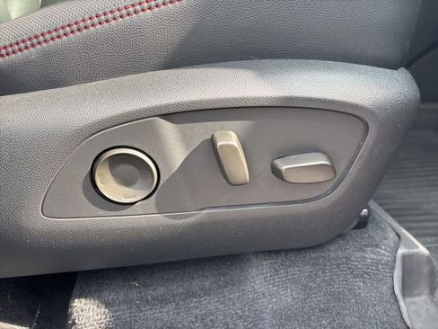 Used 2024 Chevrolet Traverse RS w/ LPO, Floor Liner Package image 23