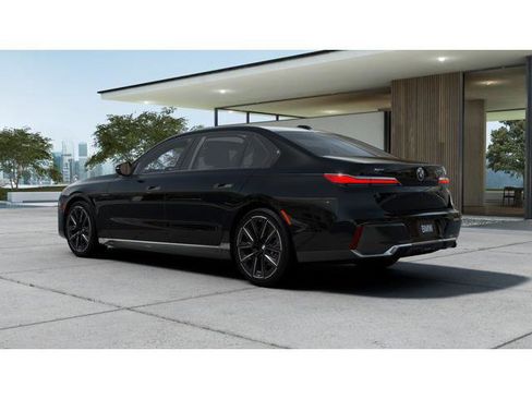 New 2026 BMW 740i xDrive image 2