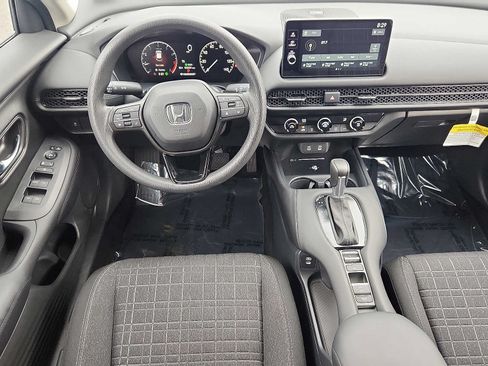 Certified 2026 Honda HR-V LX image 11