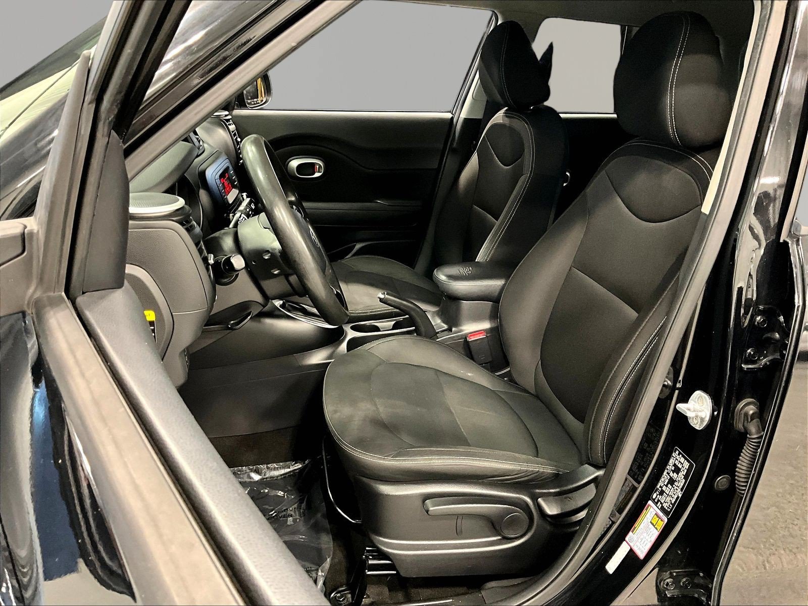 Used 2016 Kia Soul FWD image 20