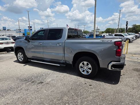 Used 2024 Chevrolet Silverado 1500 LT w/ Leather Package AWD/4WD image 11