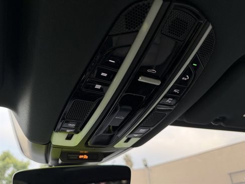 Used 2023 Porsche Cayenne S Platinum w/ Premium Package Plus image 57