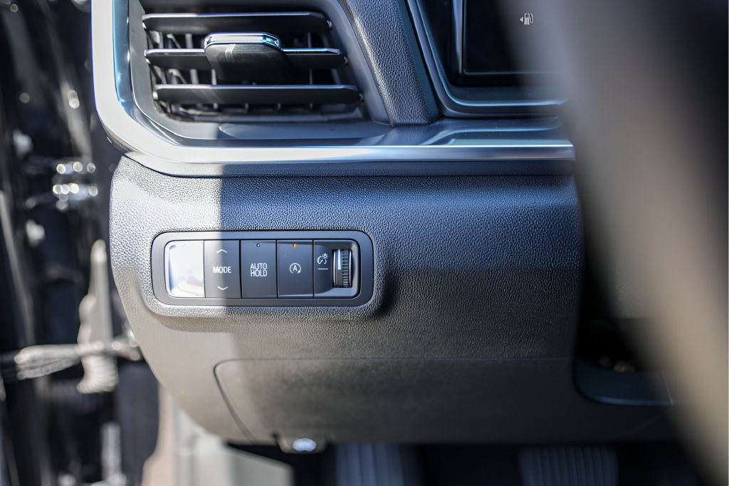 Used 2025 GMC Terrain Elevation FWD image 17
