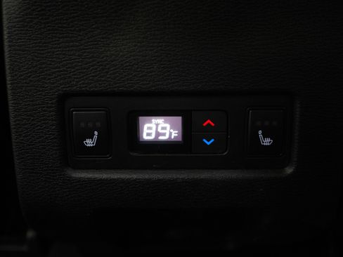 Used 2023 Mitsubishi Outlander SEL image 24