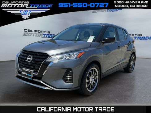 Used 2023 Nissan Kicks S FWD image 1