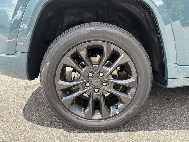 New 2026 Jeep Grand Cherokee Limited AWD/4WD image 18