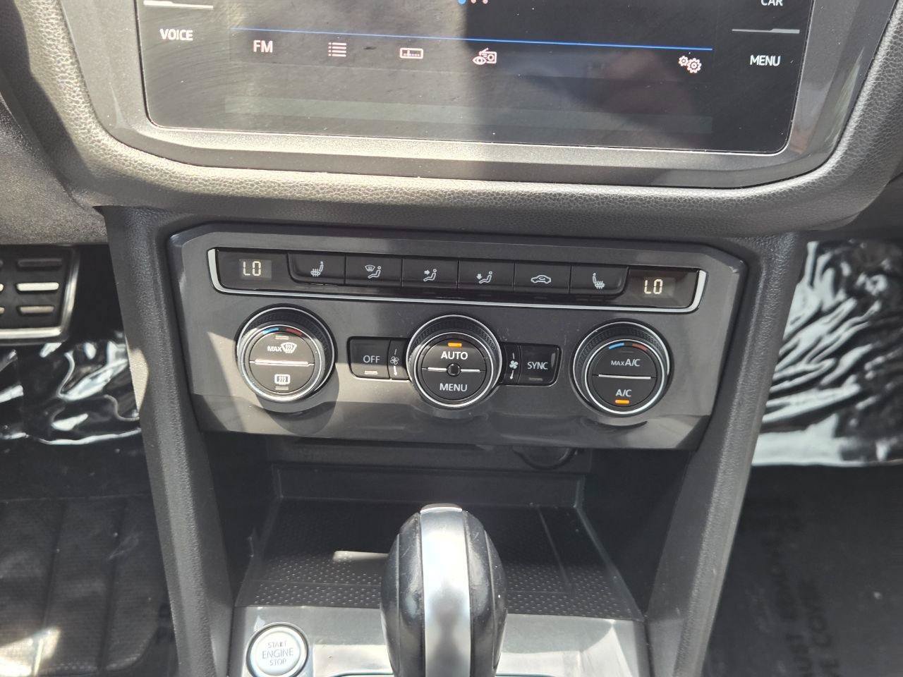 Used 2020 Volkswagen Tiguan SE R-Line FWD image 22