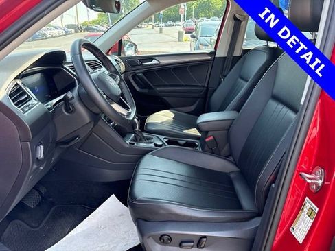 Used 2022 Volkswagen Tiguan SE AWD/4WD image 9