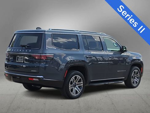 Used 2024 Jeep Wagoneer Series II AWD/4WD image 8